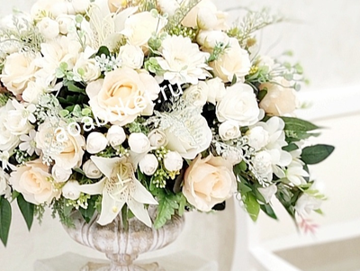 Уникальная композиция из искусственных цветов Нежный Сонет № АР18/Создаёт хорошее настроение