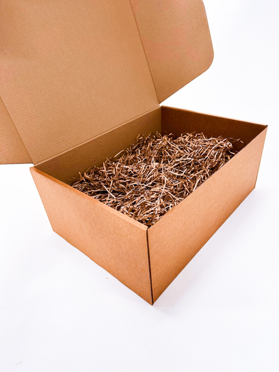 Огромная подарочная коробка GILEV 52x38x22 см с наполнителем и синей лентой