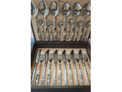 Наборы столовых приборов