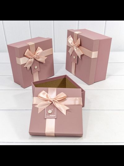 Коробка подарочная с бантом и цветком (лиловая), 15*15*6,5см