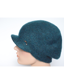 izumrudnaya-kepka-vyazanaya-zhenskaya-zimnyaya-vizio-italiya