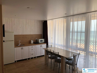 2-комнатные апартаменты на Курортной с видом на море ( №405)