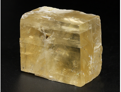 Кальцит оптический золотистый (исландский шпат), скол по спайности, Бразилия (40*33*24 мм, 73 г) №38319