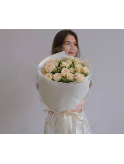 Монобукет из кустовых роз