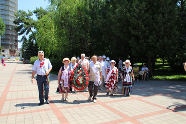 Возложение цветов