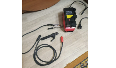 Сварочный аппарат инверторный Энергомаш СА-200