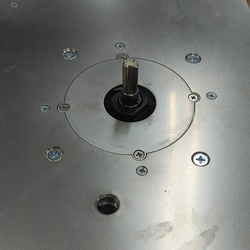 Пластина под TRITON TRA001 для установки фрезера в стол 350*250 мм.