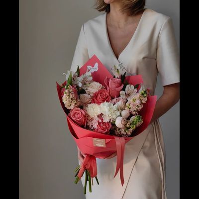 Букет цветов на 8 марта № 750