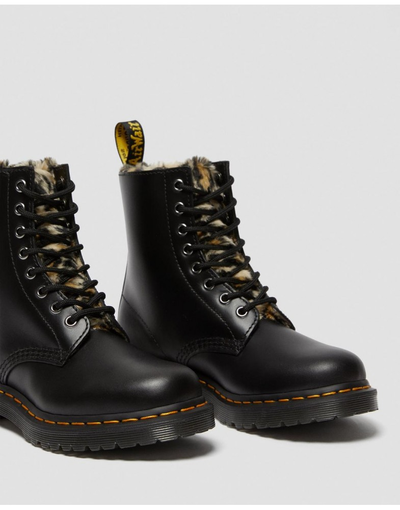 DR. MARTENS c Leopard
