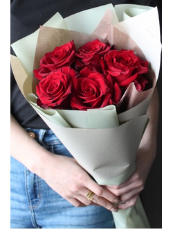 Dostavka Cvetov V Saratove Zakazat Cvety S Besplatnoj Dostavkoj