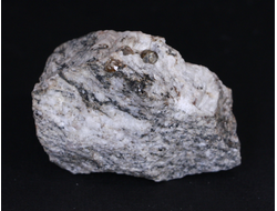 Циркон (кристаллы в породе), Россия, Южный Урал, Вишневые горы (70*47*40 мм, 154 г) №17779