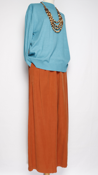 Брюки вельветовые"Палаццо защипы пояс" апельсин до 54