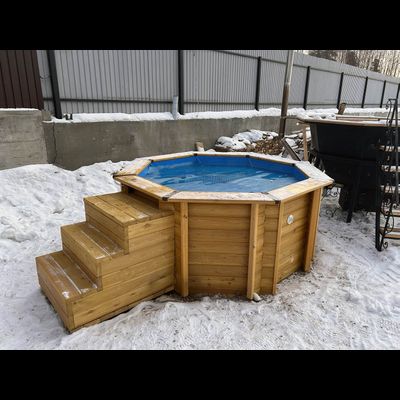 Купель джакузи с подогревом с гидромассажем 200 х 200 см, с техническим помещение и со ступенями