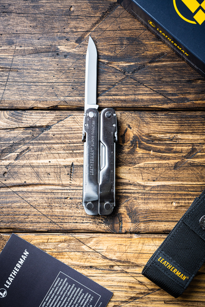 Leatherman Super Tool 300 с чехлом