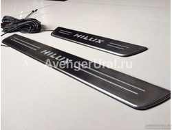 Накладки внутренних порогов с подсветкой, TOYOTA HILUX Revo, 2015-н.в.