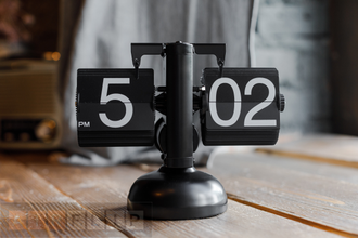 Классические перекидные часы Flip-clock, 16х21х8 см (черные)