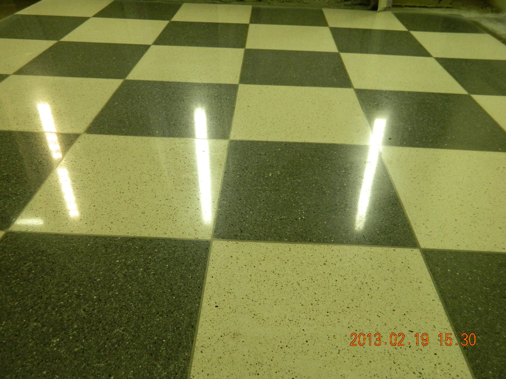 пол наливной 3д самовыравнивающийся. наливной пол. полы половъ логотип. эпоксидный лак этал 3d. промышленные полы новгород.