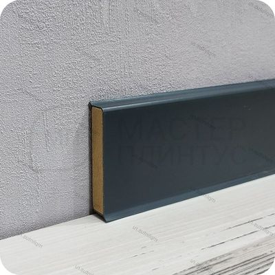 Напольный плинтус с мягким краем Dollken cubu flex life, высота 40 мм. толщина 11 мм. цвет антрацит