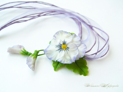 Кулон "Анютины глазки" . Цветы из полимерной глины