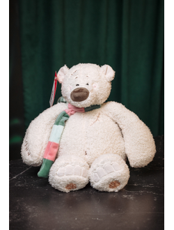 Плюшевый медведь с шарфом