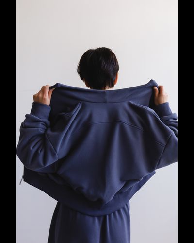 Куртка на молнии хлопковый велюр укороченная (черничный)