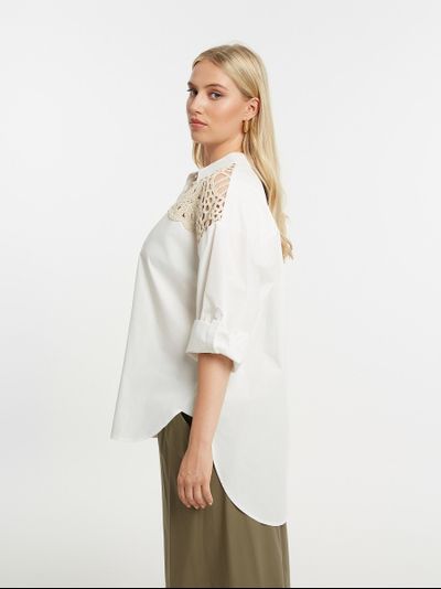 Рубашка с коротким рукавом и кружевом