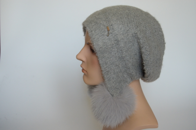 Серая женская шапка ушанка с помпонами Vizio Италия 6970