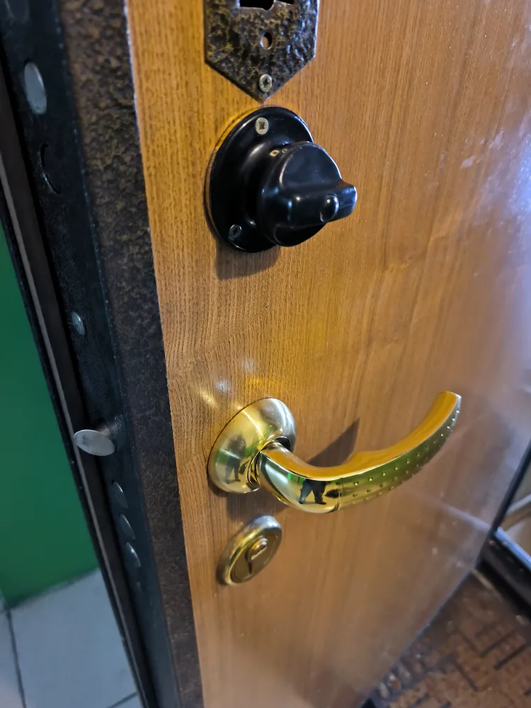 Ремонт ручки входной двери