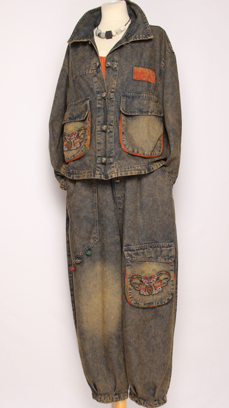 Костюм: джинсовка и джинсы "НАШИВКИ УЗЕЛКИ" серо-синий р.46-52