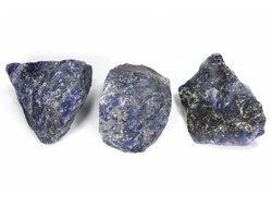 Содалит, необработанный "дикий" образец в ассортименте, Бразилия (30-35 мм, 20-25 г) №35206