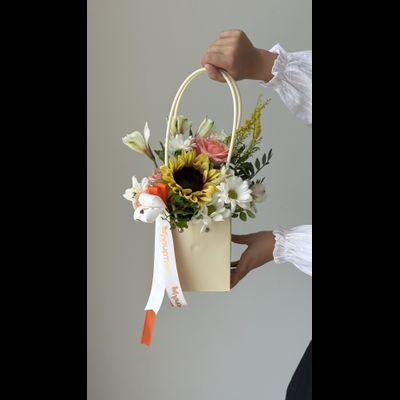 Цветочная композиция учителю / воспитателю № 803