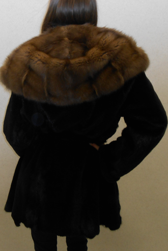 Шуба норковая женская с капюшоном соболь,   натуральный мех,  черная, Арт. Св-093