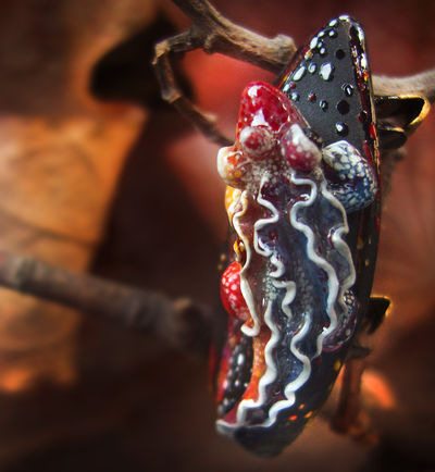 "Саламандра, дитя пламени", миниатюрная фэнтези-брошь (4,5 см)