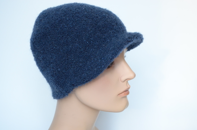 Зимняя жокейка женская вязаная Визио Италия