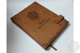 ежедневник ручной работы, подарок руководителю, оригинальный подарок, кожаный ежедневник, ежедневник на заказ, что подарить