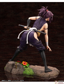 Фигурка 1/8 Юдзуриха (Yuzuriha ARTFX J)