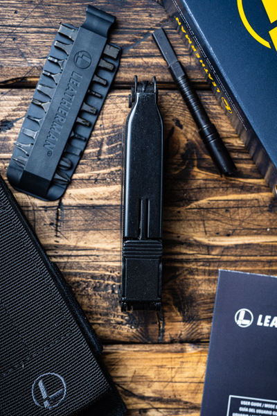 Мультитул Leatherman Super Tool 300 M black с чехлом