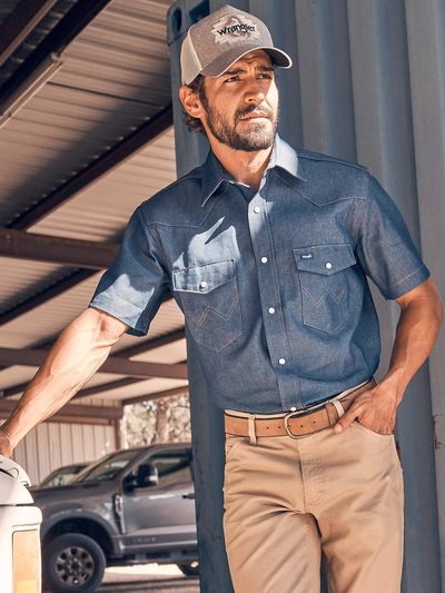 Рубашка Wrangler® Cowboy Cut® Short Sleeve RIGID Denim Shirt