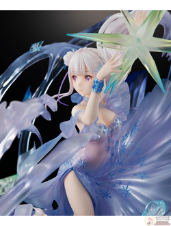Фигурка 1/7 Эмилия (Emilia Crystal Dress Ver.)