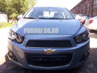 Защита радиатора Chevrolet Aveo 2012- black верх