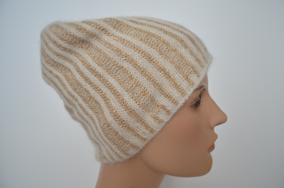 Вязаная белая шапка Италия Vizio