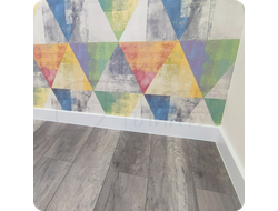 Плинтус ХДФ Dollken Cubu Flex Life 100мм Х 2,5 м 1013/5012 Белый в интерьере 2