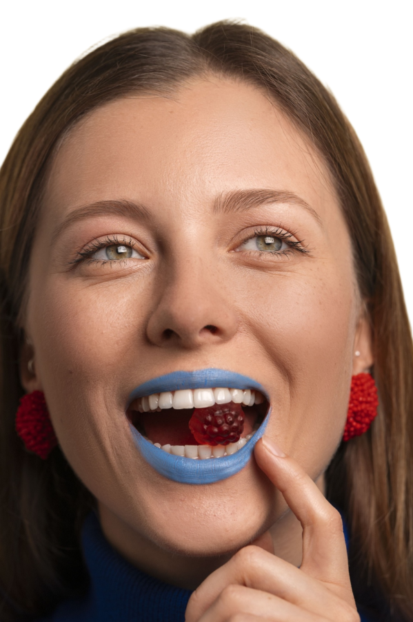 Девушка, улыбка, мармелад