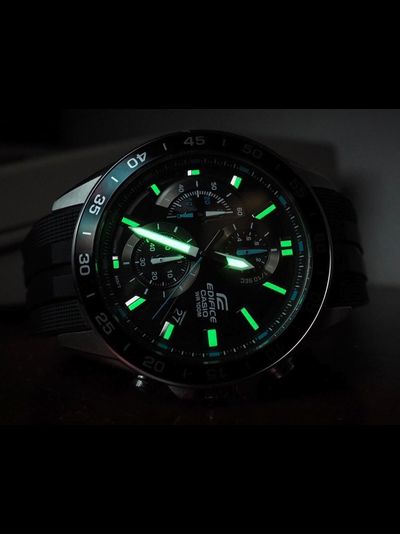 Часы Casio Edifice EFV-550P-1A