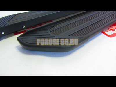 Пороги подножки "Luxe Black" 1700 мм для Mitsubishi OUTLANDER II 2005-2013