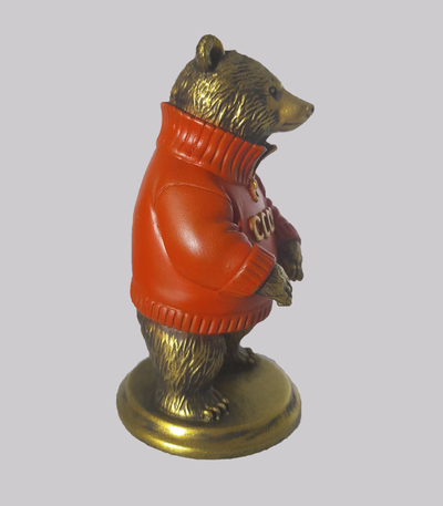 Фигурка медведя в свитере СССР