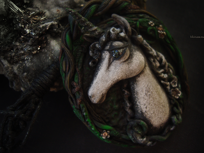 Короткое колье "Единорог. Сказки Сумеречного леса"