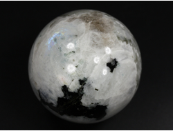 Шар Лунный камень, Турмалин чёрный (шерл), Индия (53 мм, 197 г) №35329