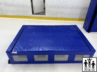 Защитные маты для шорт-трека ППУ+ППЭ 200х120х30 см, плотность 18 кг/м3 DNN