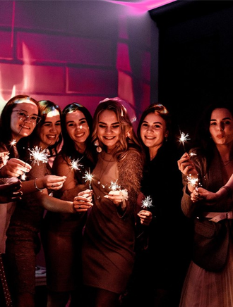 Зажигательный девичник (4 часа, до 8 чел.)